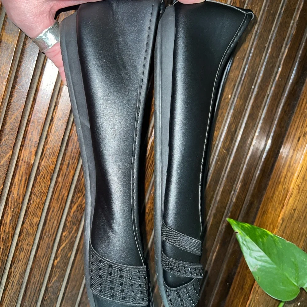 Harbourside Women's‎ Black Loafers with Studded Design 8